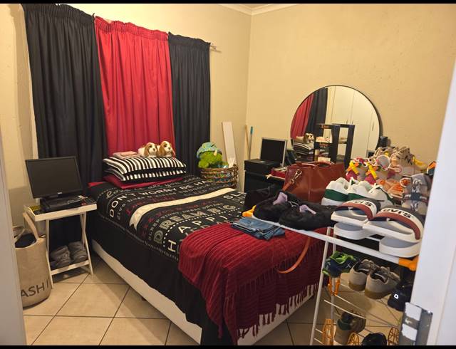 2 BEDROOM APARTMENT FOR SALE IN WATERVAL EAST